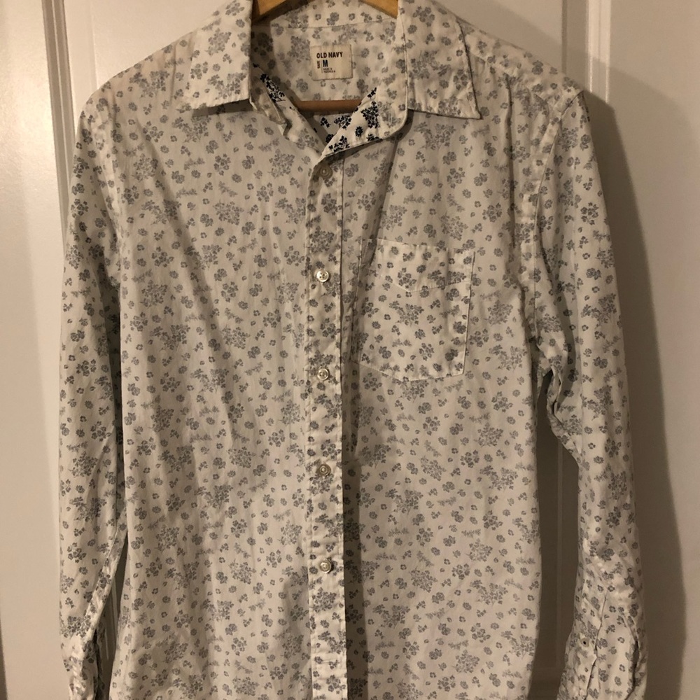 Old Navy Long Sleeve Button Down Shirt